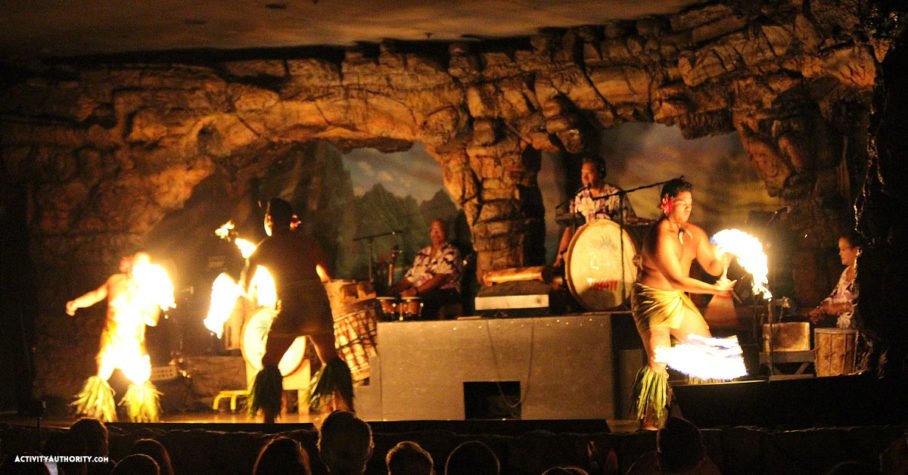 Hyatt fire dancing luau