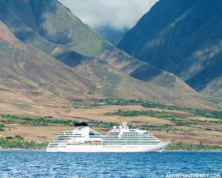 cruise ship in Maui Hawaii