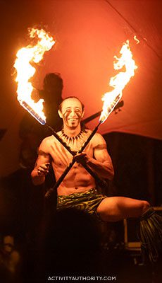 Hawaii loa Fire dance