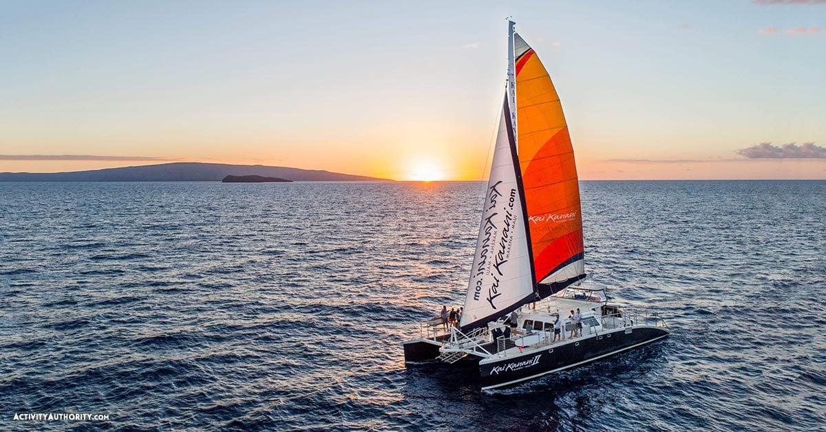 maui sunset cruise sailing