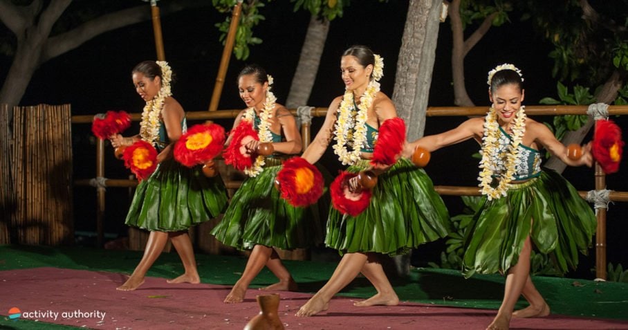 Kona Luau Wahine Dancers