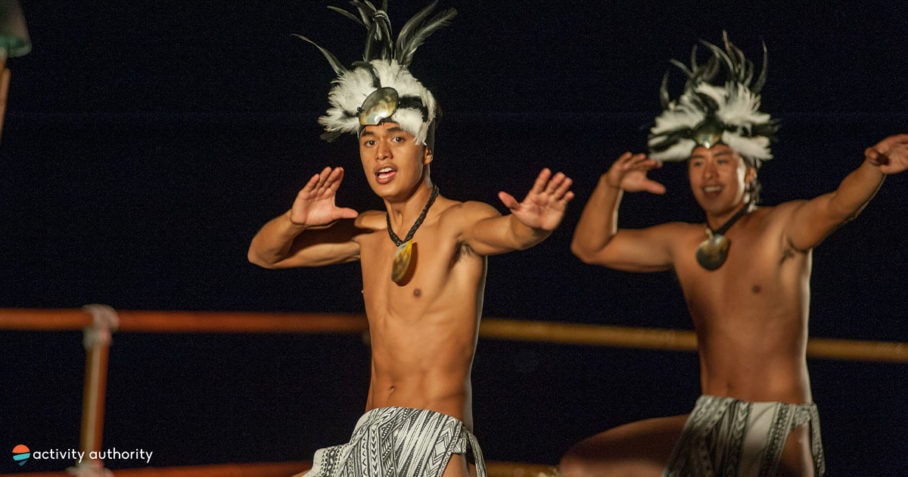 Kona Luau Kane Dancers