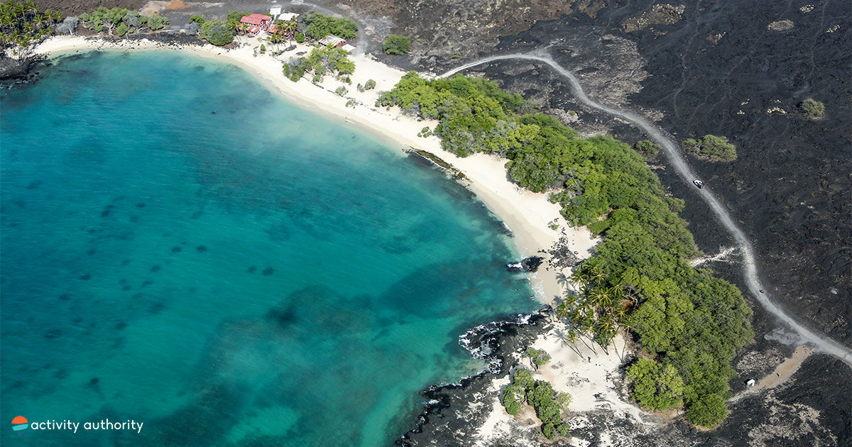 Top 5 Kona Helicopter Tours Beach View